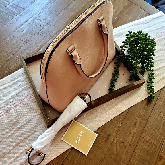 MICHAEL Michael Kors Cindy Large Dome Satchel In Ballet - Picture 6 of 13